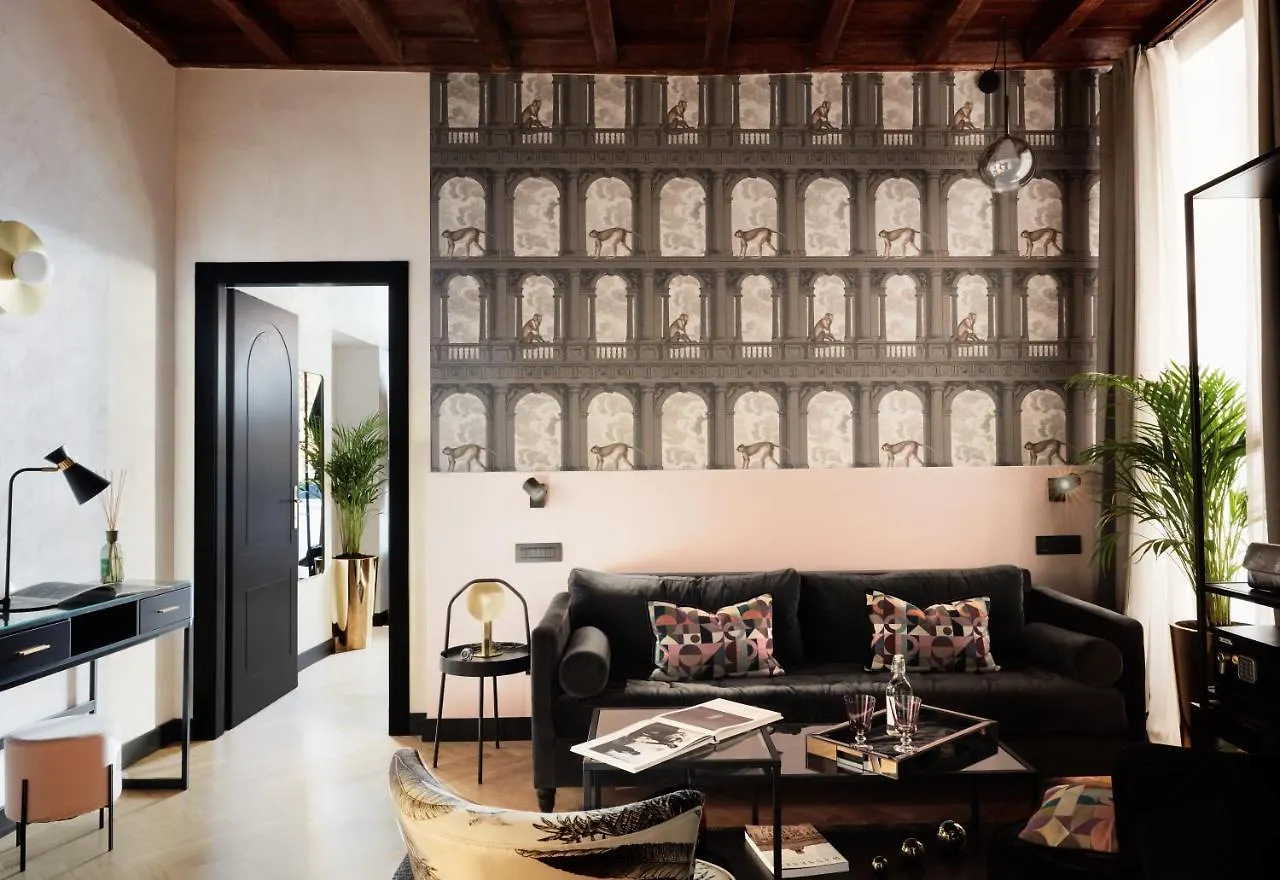*** Guest house Naman Hotellerie - Margutta Rome Italy
